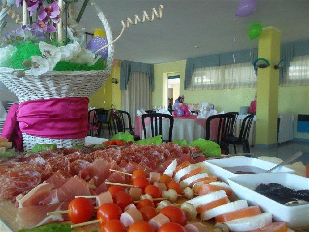 רוזטו דליי אברוצי Hotel Marina מראה חיצוני תמונה