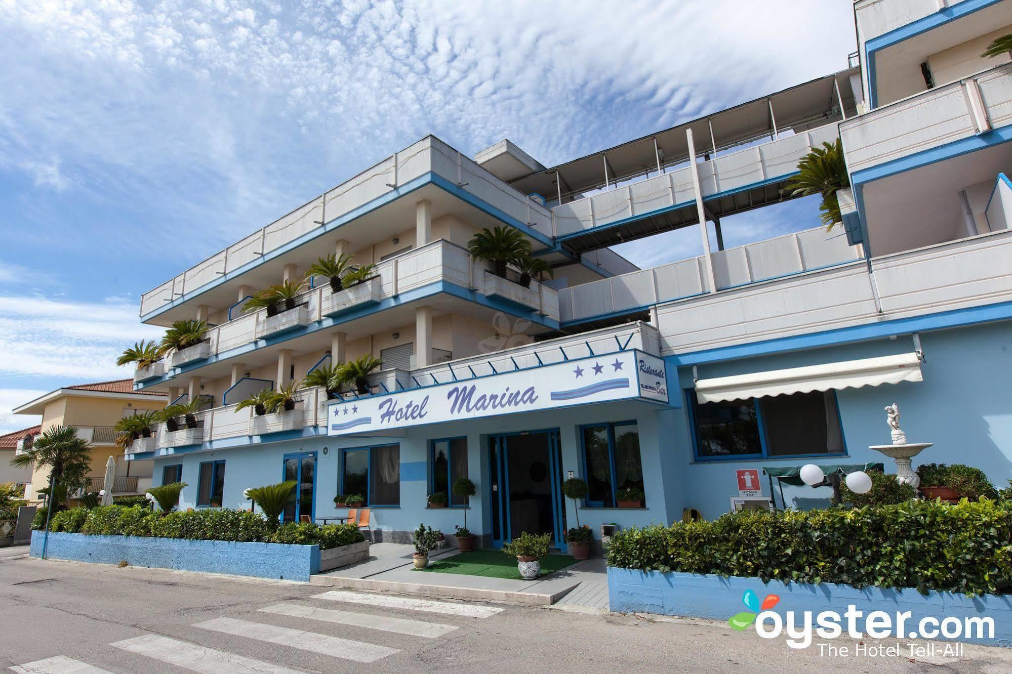 רוזטו דליי אברוצי Hotel Marina מראה חיצוני תמונה