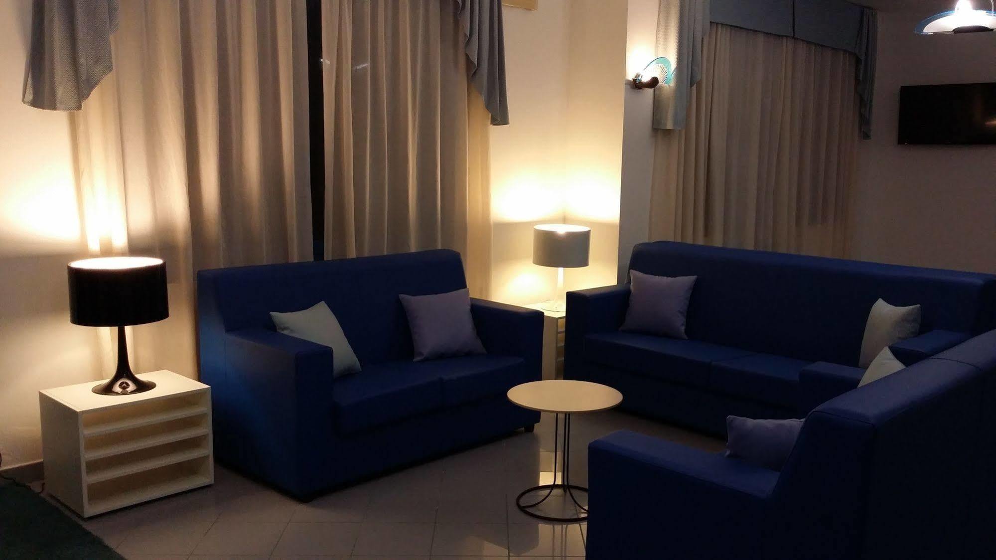 רוזטו דליי אברוצי Hotel Marina מראה חיצוני תמונה
