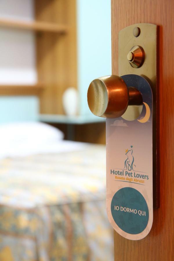 רוזטו דליי אברוצי Hotel Marina מראה חיצוני תמונה
