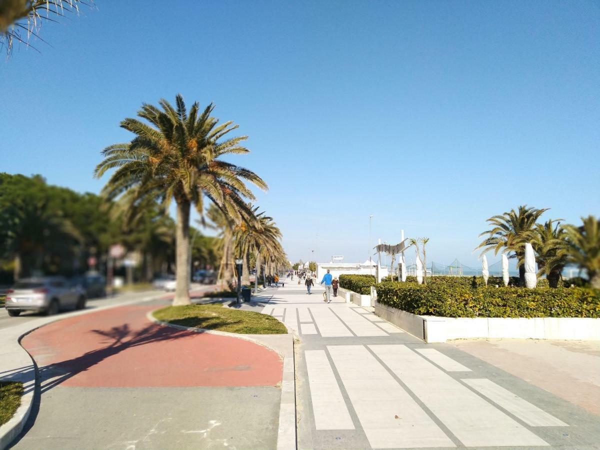 רוזטו דליי אברוצי Hotel Marina מראה חיצוני תמונה